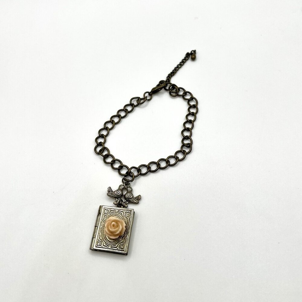 VTG Revival Love Birds Kissing Locket Rose Appliqué Bracelet Brass Tone Romantic